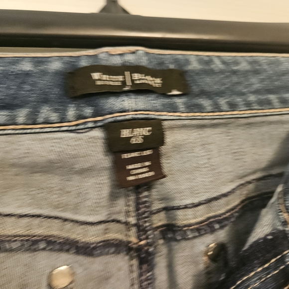 White House Black Market Flare Jeans in Blue - Picture 4 of 4